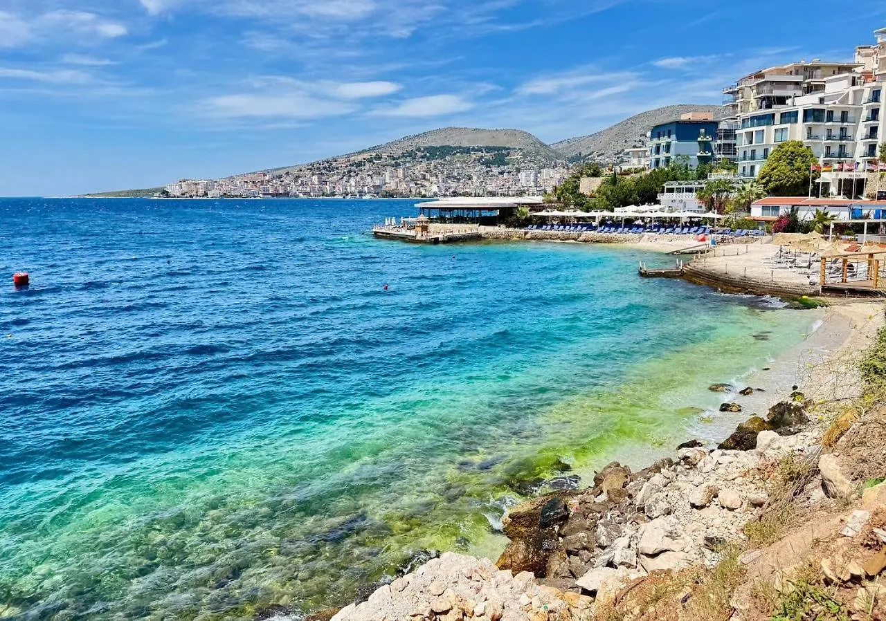 Del Mar Sea View Apartment Sarandë