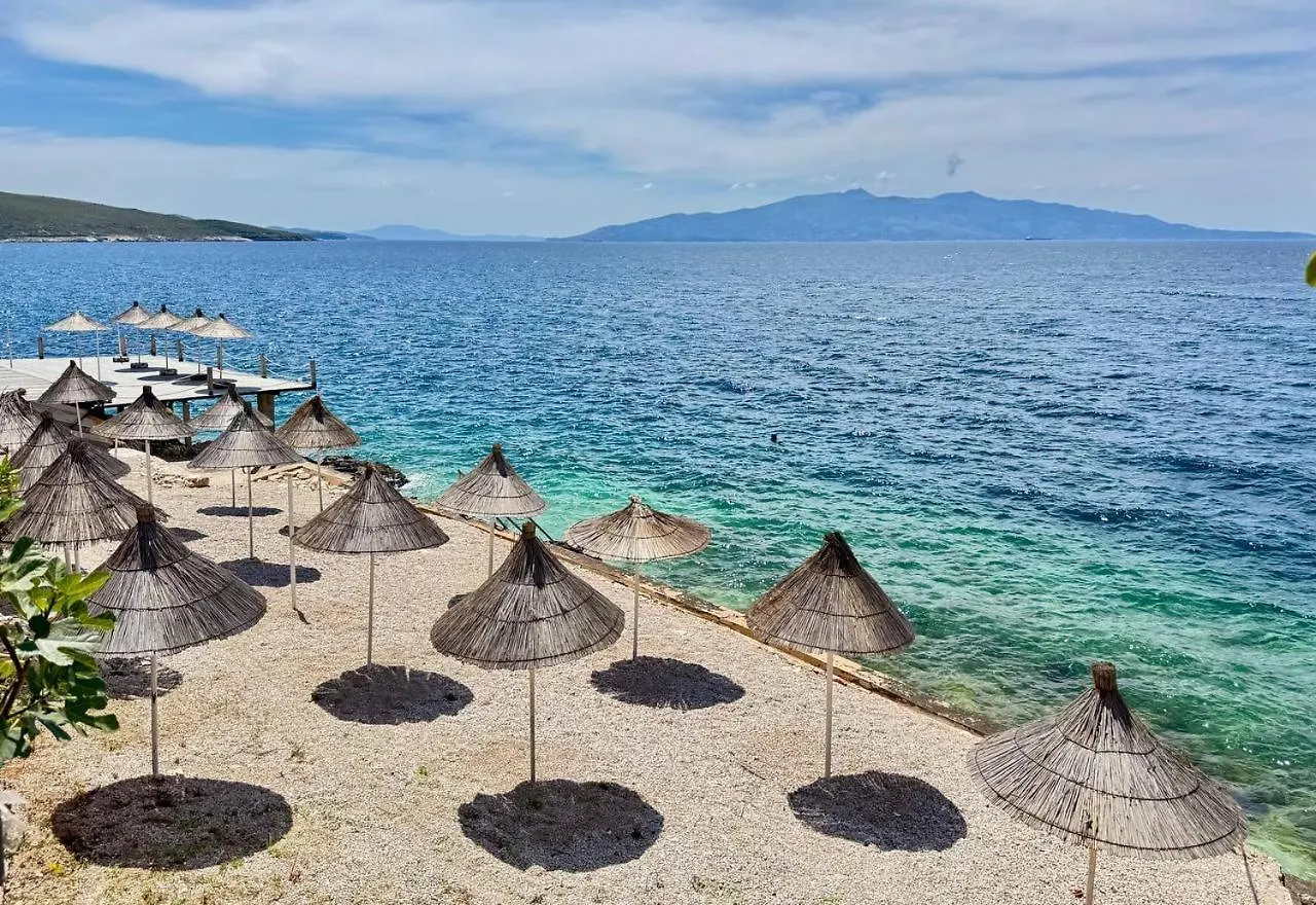 Del Mar Sea View Apartment Sarandë