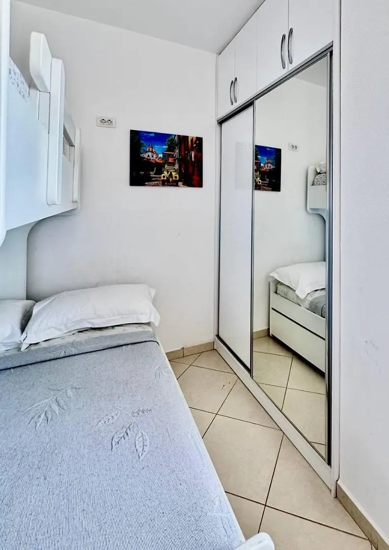 Del Mar Sea View Apartment Sarandë 0*,  Albania