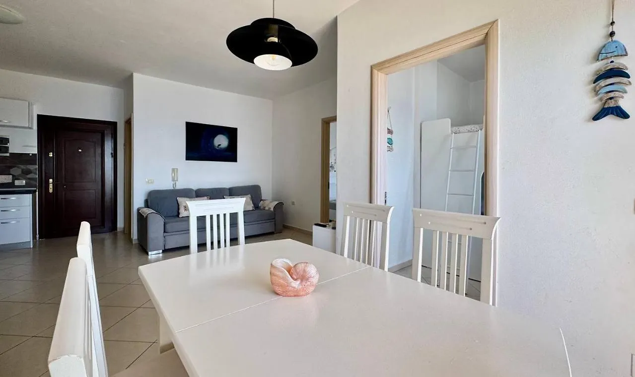 Del Mar Sea View Apartment Sarandë